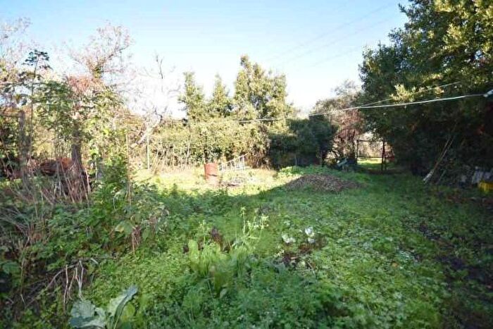 Casa con 6 locali in vendita in Via Risciolo SNC, Pietrasanta