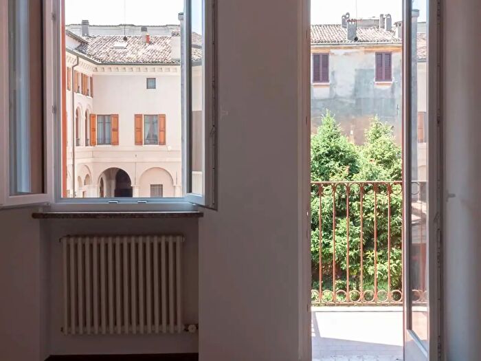 Appartamento trilocale in affitto in Mantova