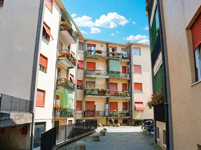 Appartamento bilocale in vendita in Via Francesco Baracca, Vimercate