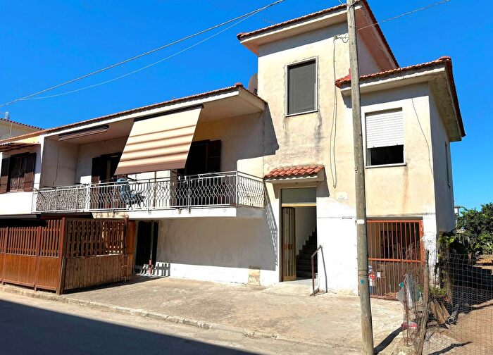 Appartamento trilocale in vendita in Mondragone