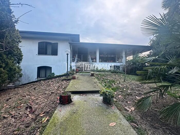 Casa con 6 locali in vendita in Arzergrande