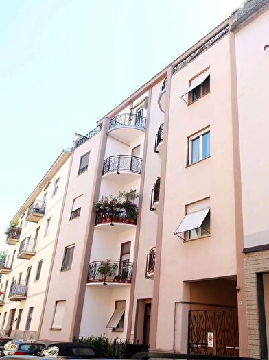 Appartamento trilocale in vendita in Via Tadini, Novara