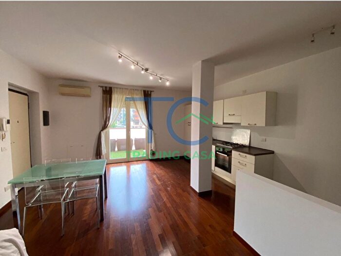 Appartamento bilocale in vendita in Via Emilio Ottolenghi, Piacenza