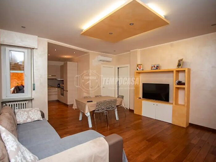 Appartamento bilocale in vendita in Via Edoardo Baudoin, Asti