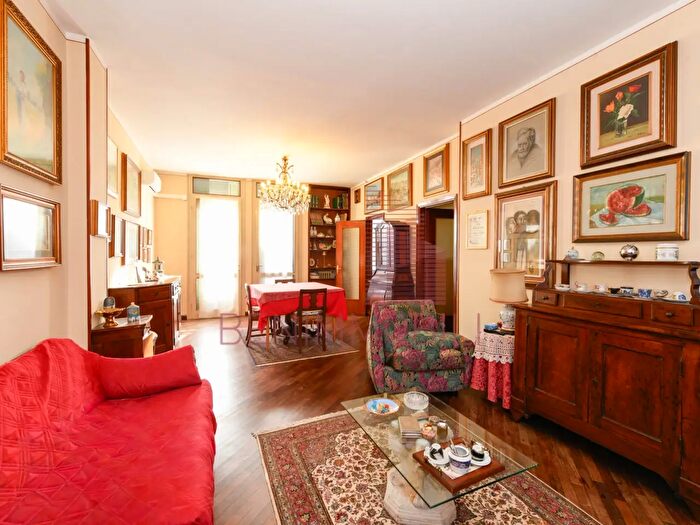 Appartamento trilocale in vendita in Contrada Santa Chiara, Brescia