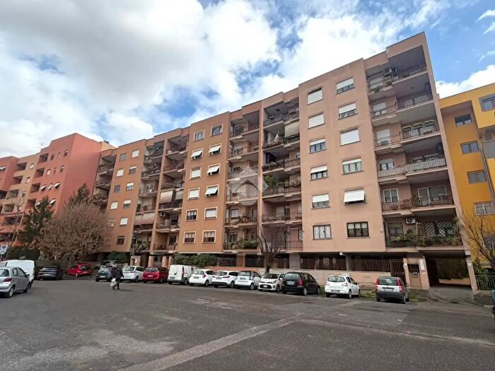 Appartamento quadrilocale in vendita in Via Italo Orto, Roma