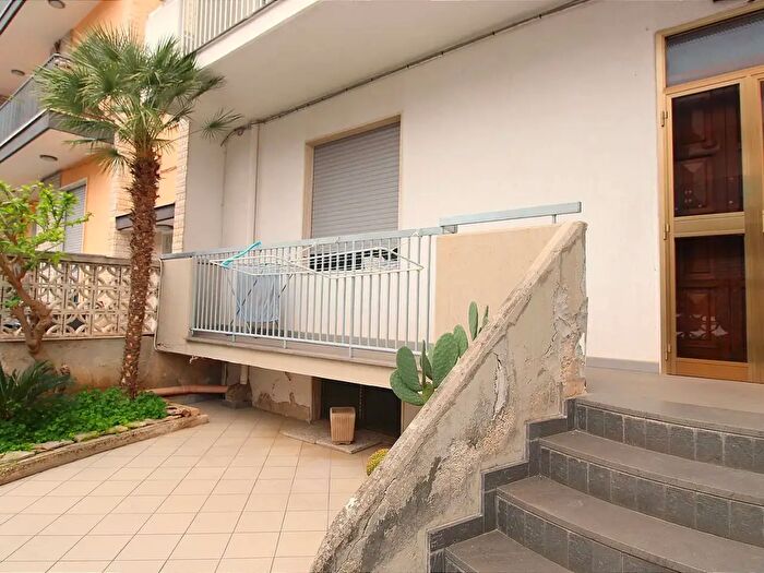 Casa con 5 locali in vendita in Capurso