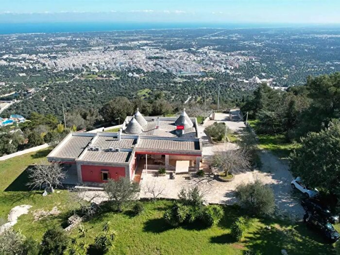 Casa con 7 locali in vendita in Viale delle Giritoie, Fasano