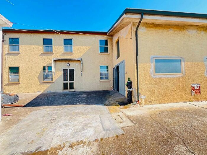 Casa quadrilocale in vendita in Via Pier Domenico Frattini, Legnago