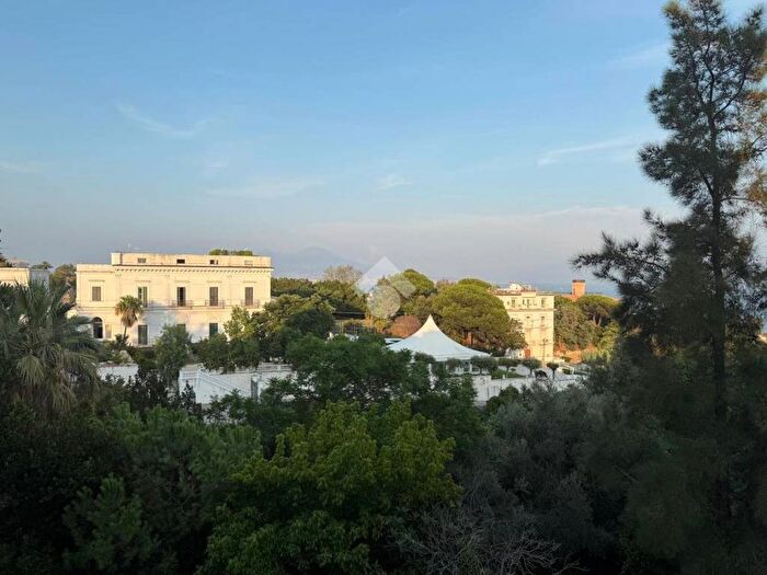 Appartamento monolocale in affitto in Via Francesco Petrarca, Posillipo, Napoli