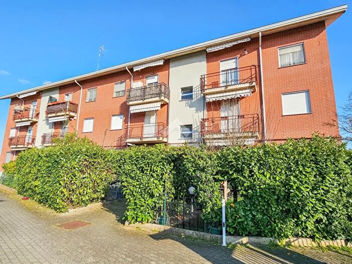 Appartamento quadrilocale in vendita in Via Prospero Gozzo, Alessandria