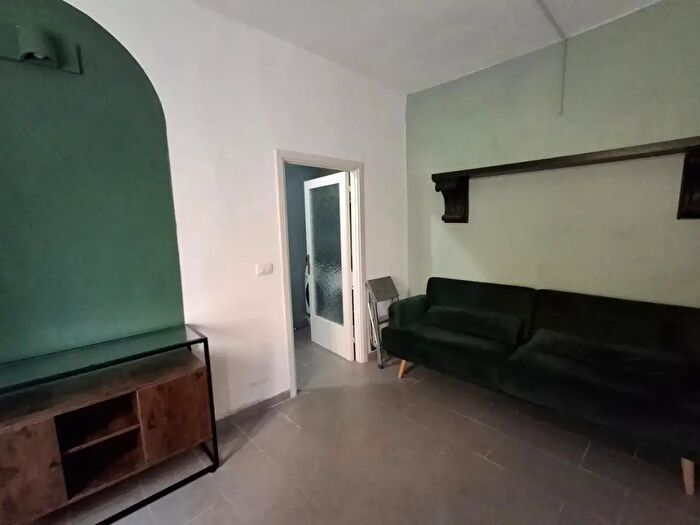 Casa trilocale in vendita in Capraia E Limite