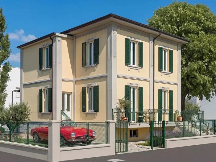 Appartamento trilocale in vendita in Via Rapisardi, Riccione