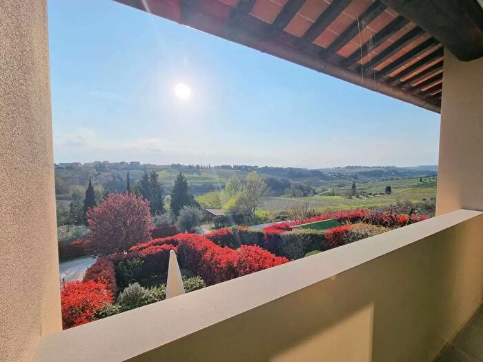 Appartamento trilocale in vendita in Via Montelupo, Montespertoli