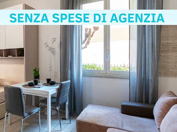 Appartamento monolocale in affitto in Via Santa Monica, Prato Centenaro, Milano