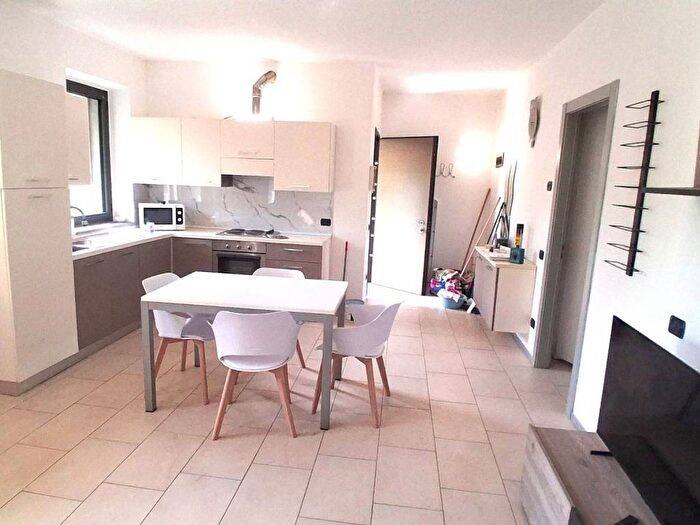 Appartamento bilocale in affitto in Via Molinello, Vall'alta, Albino