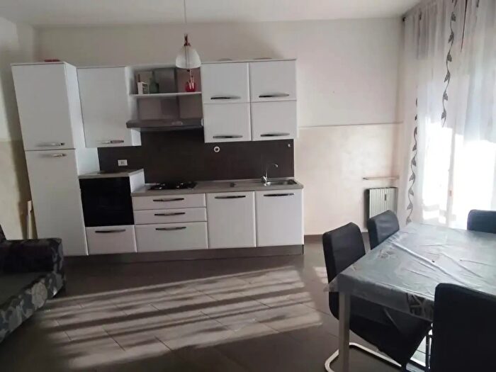 Appartamento quadrilocale in vendita in Via F Petrarca, Loano