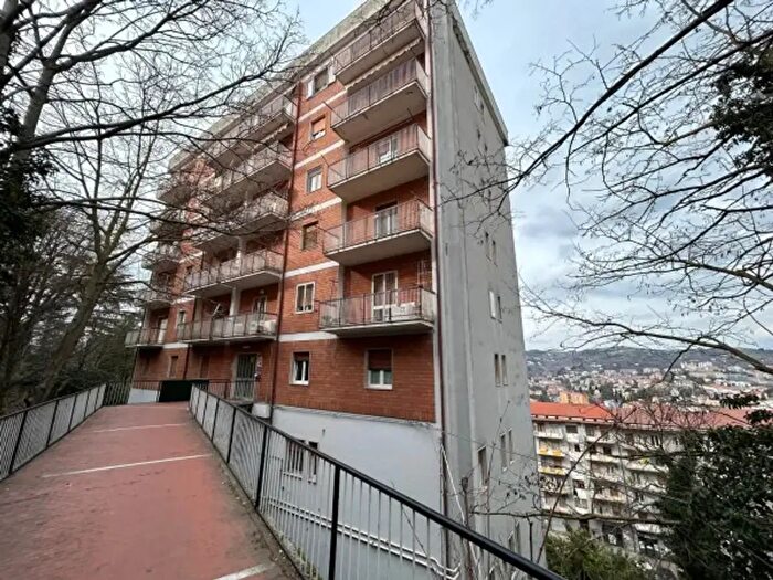 Appartamento trilocale in vendita in Via Aprile, Potenza