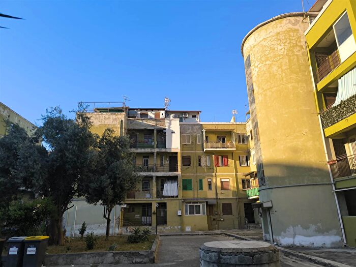 Appartamento bilocale in vendita in Via Vittorio Veneto Messina, Messina