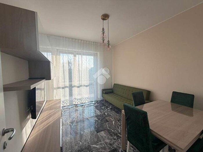 Appartamento bilocale in affitto in Viale Faenza, Tre Castelli Faenza, Milano