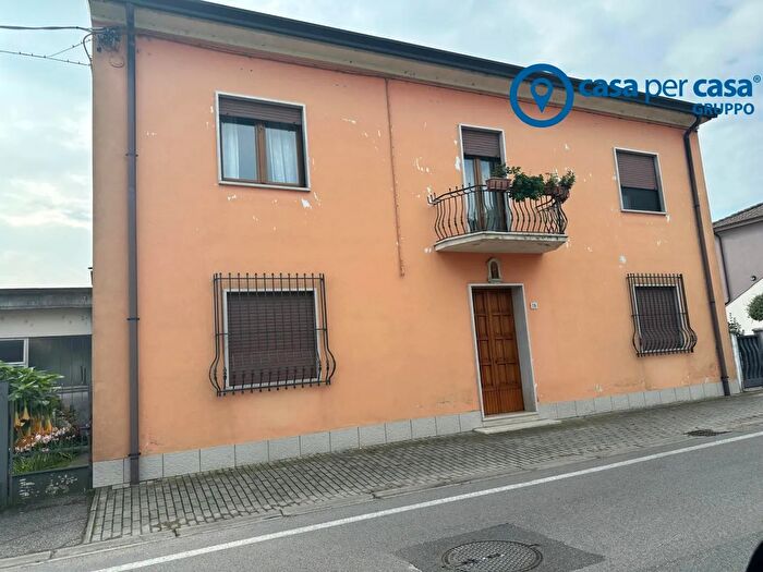 Casa quadrilocale in vendita in Via Ronchiel, Cerea