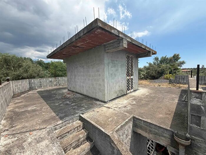 Casa bilocale in vendita in Via Timpazza, San Pietro Clarenza