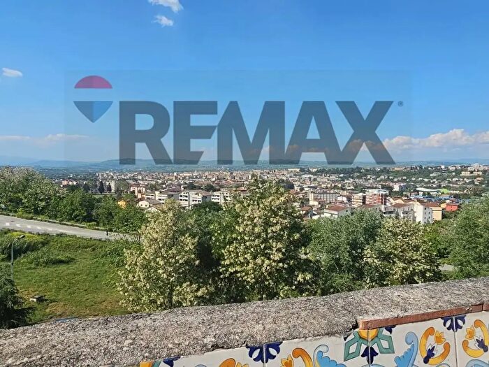 Appartamento con 5 locali in vendita in Via Ciardelli, Benevento