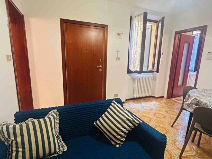 Appartamento trilocale in affitto in Via Tre Re, Centro Storico, Modena
