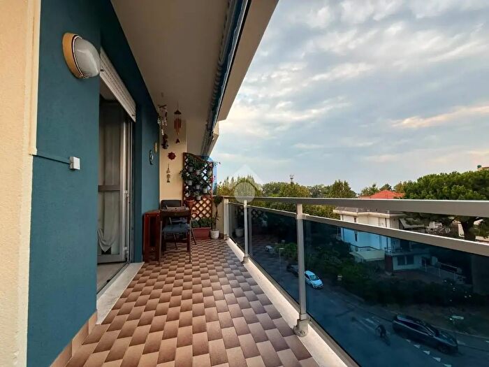 Appartamento trilocale in vendita in Via Nervia, Ventimiglia