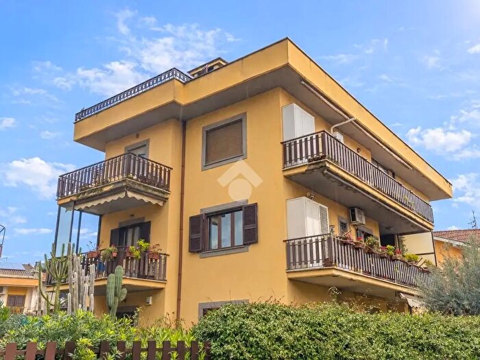 Appartamento trilocale in vendita in Piazza Palmiro Togliatti, Marino