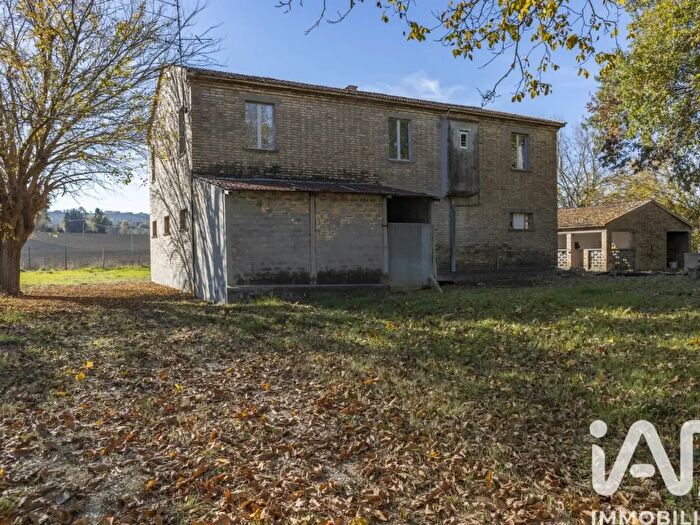 Casa con 5 locali in vendita in Via Campo di Bove, Cingoli