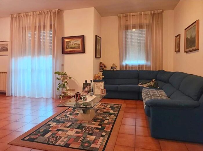 Appartamento con 5 locali in vendita in Arezzo