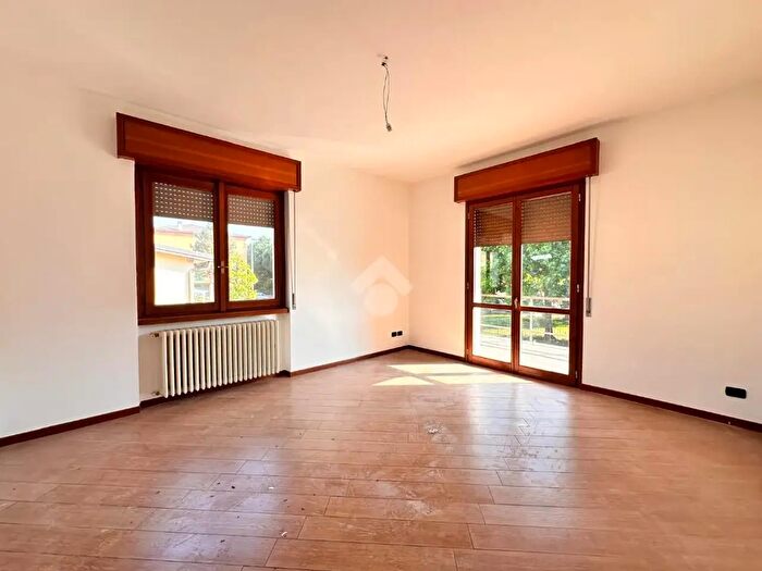 Casa trilocale in affitto in Via Camillo Benso Conte di Cavour, Curno