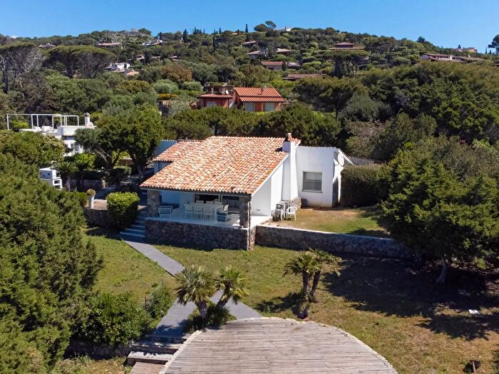 Casa quadrilocale in vendita in Via delle Mimose Snc, Orbetello