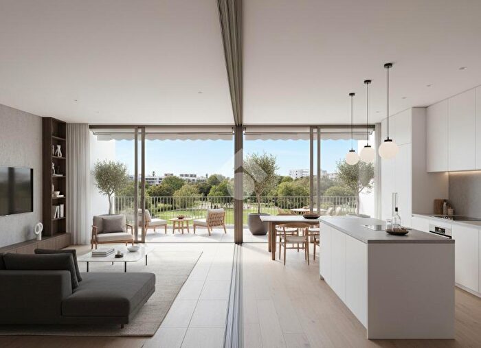 Appartamento trilocale in vendita in Via Alberto Sordi, Parma