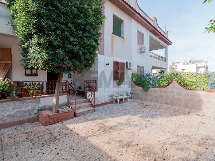 Casa quadrilocale in vendita in Capaci
