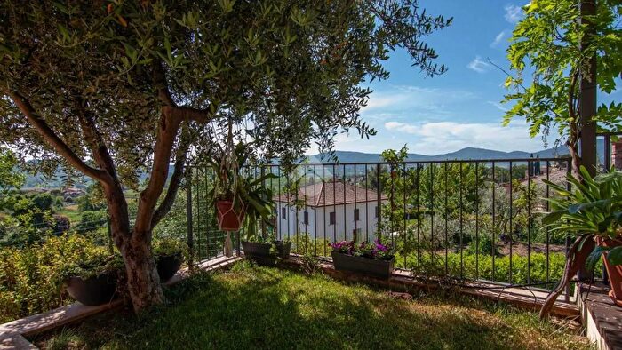 Appartamento trilocale in vendita in Via Maria Teresa Benedetti, Perugia