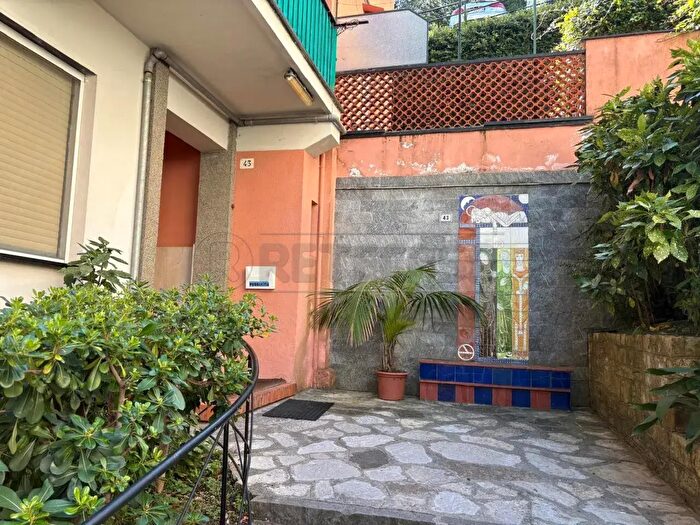 Appartamento bilocale in vendita in Via Santa Lucia, Santa Margherita Ligure