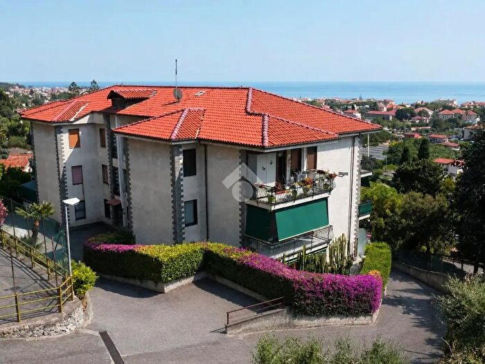 Appartamento bilocale in vendita in Via Conca Verde, Vallecrosia