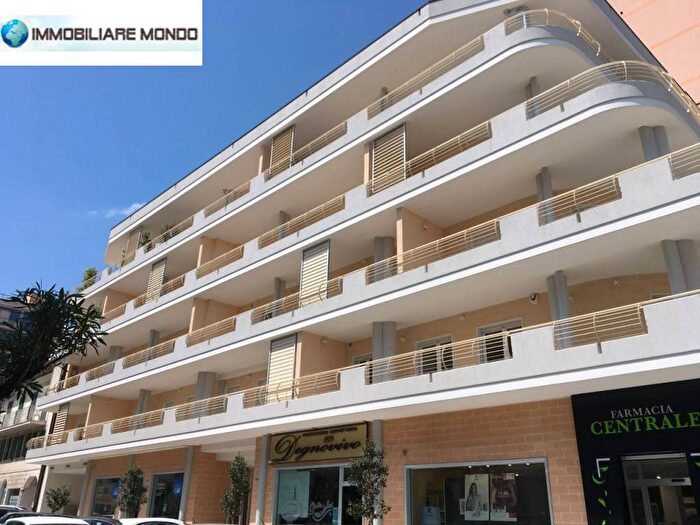 Appartamento bilocale in affitto in Corso Fratelli Brigida, Centro, Termoli