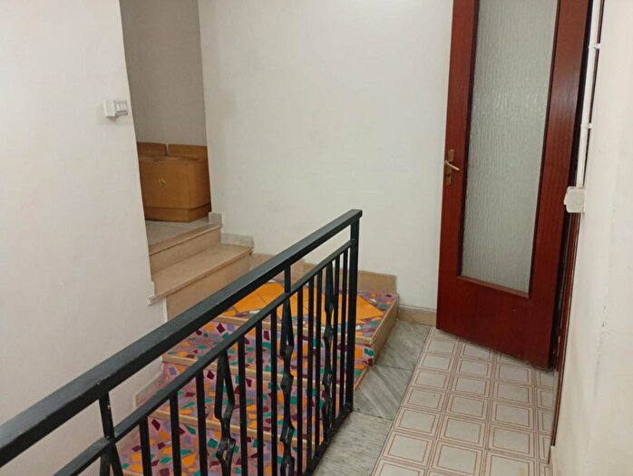 Appartamento trilocale in affitto in Via Tribunali, Napoli