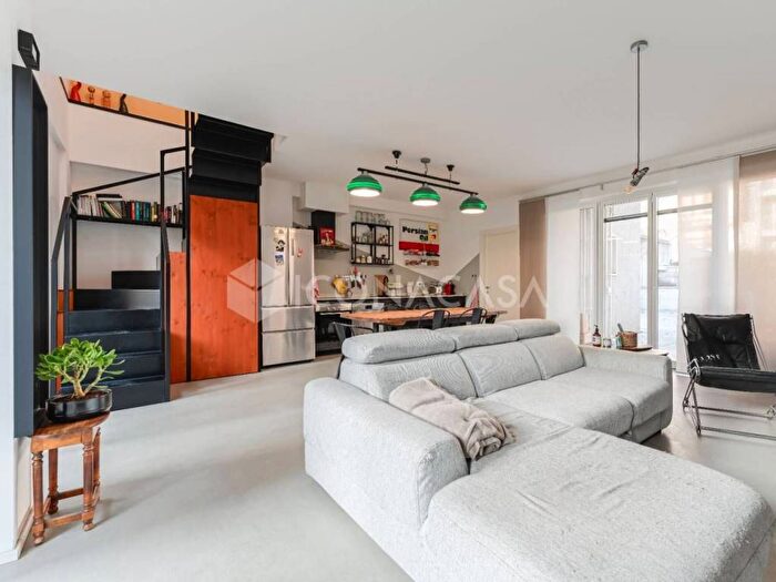 Appartamento trilocale in affitto in Via Cristoforo Gluck, Cascina dei Pomi, Milano