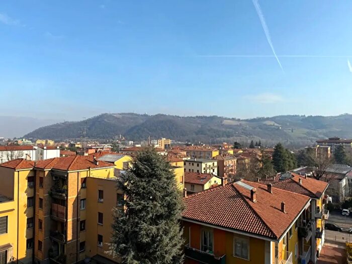 Appartamento quadrilocale in vendita in Via Porrettana, Casalecchio Di Reno