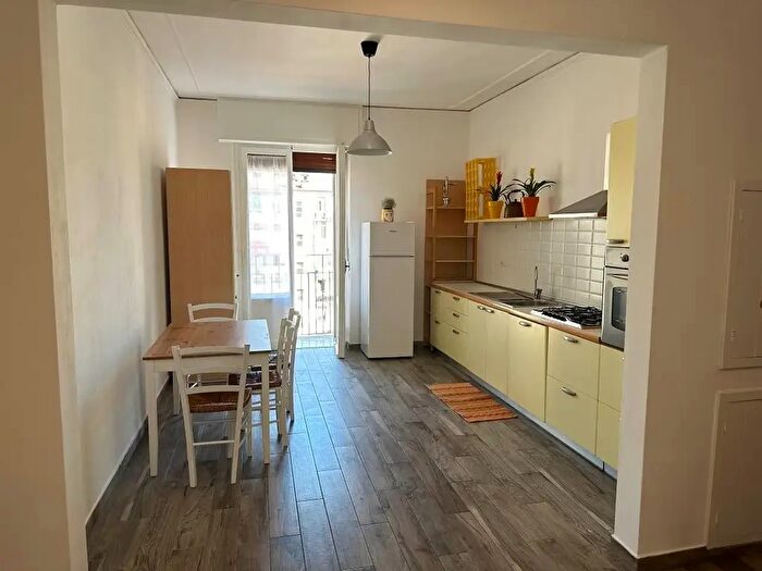 Appartamento con 5 locali in affitto in Via Claudio Monteverdi, Firenze