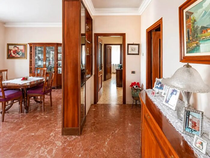 Appartamento trilocale in vendita in Via, Magliano Sabina