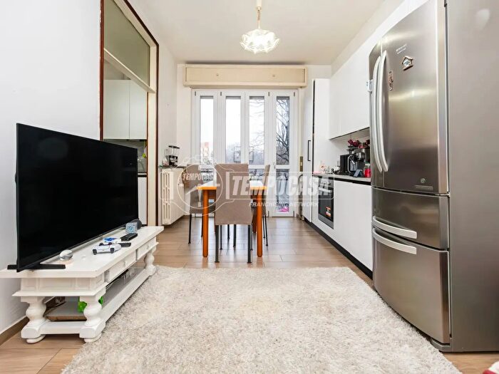 Appartamento trilocale in vendita in Via Achille Invernizzi, Melzo