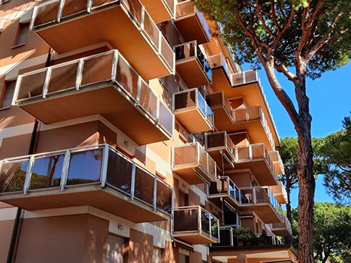 Appartamento trilocale in affitto in Milano Marittima, Cervia