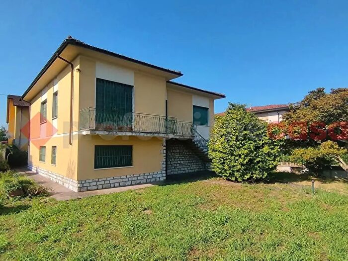 Casa in vendita in Via S Donato Traversa I, Lucca