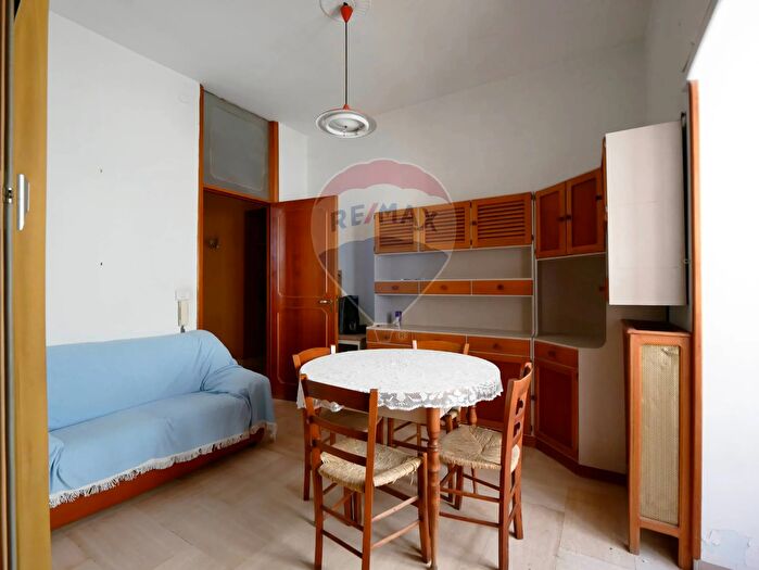 Casa con 5 locali in vendita in Via Tripoli, Mottola