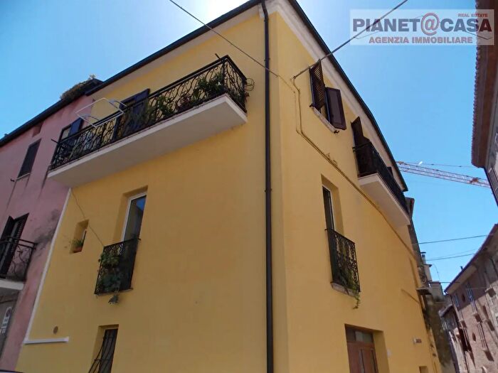Casa con 8 locali in vendita in Corso Alessandro Spalazzi, Ancarano